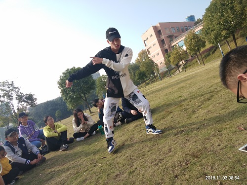 伟德BETVLCTOR